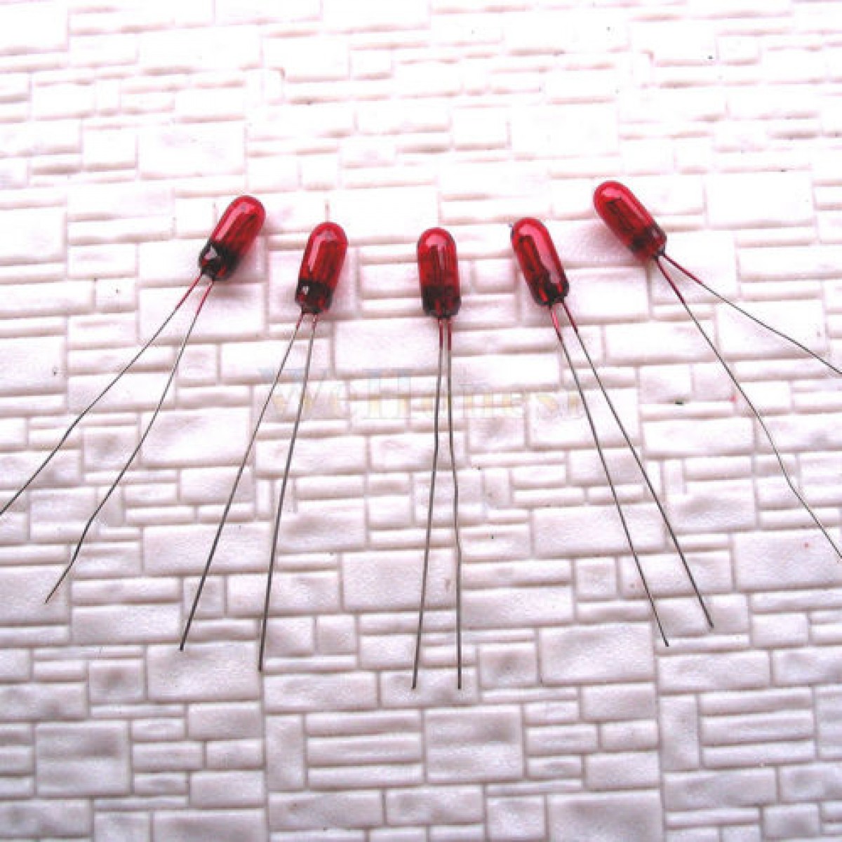      20 x Red 3mm 12V 80mA Grain of Wheat Bulbs Long Life  (WeHonest)